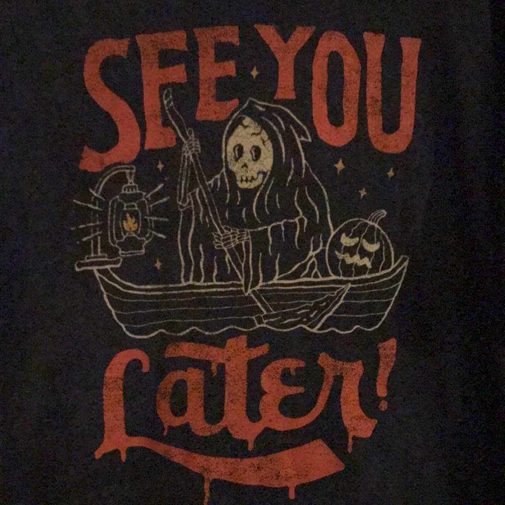 Ho Topic graphic tee